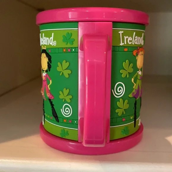 NWOT Adorable Discontinued Irish Dance Mug with Jig, Reel & Hornpipe Dancers - Picture 4 of 6